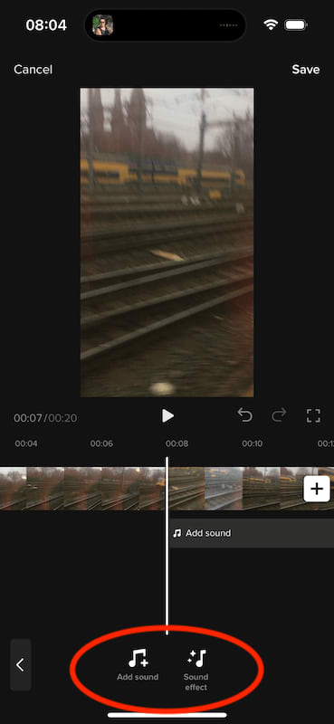 TikTok video edition page, the icons add sound and sound effect are highlighted.