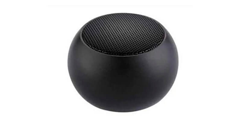 imagem de um mini speaker Xtrad na cor preta