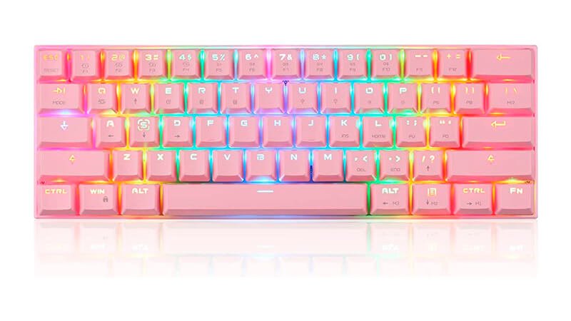 imagem de um teclado Motospeed CK62 na cor rosa com iluminação RGB