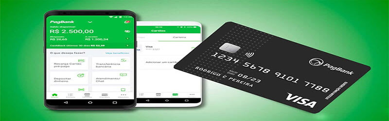Foto de dois celulares com aplicativo do PagBank na tela e um cartão de crédito