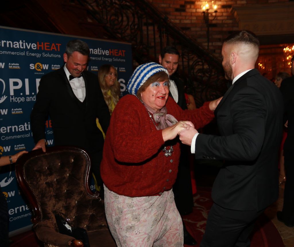 photo 28 pips gala ball 2023