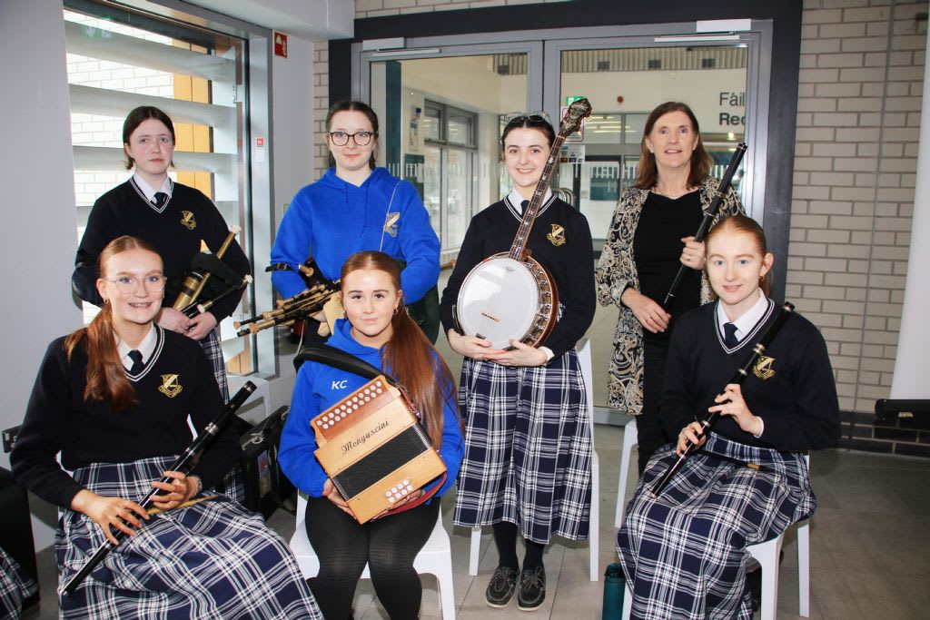 photo 2 launch of the baton of hope for pips