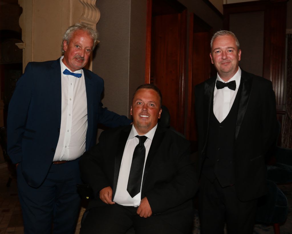 photo 4 pips gala ball 2023