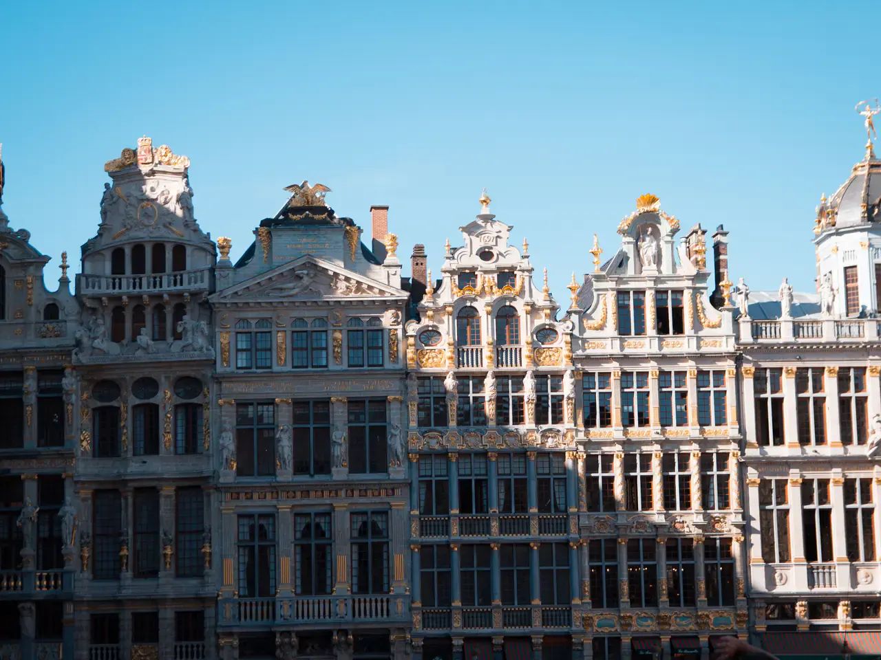 Facciate storiche decorate della Grand Place di Bruxelles