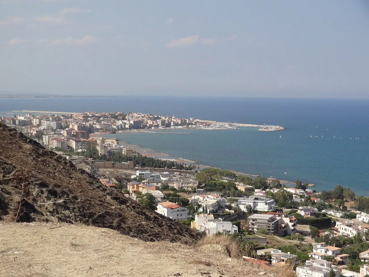 Panorama di Crotone sul Mar Ionio