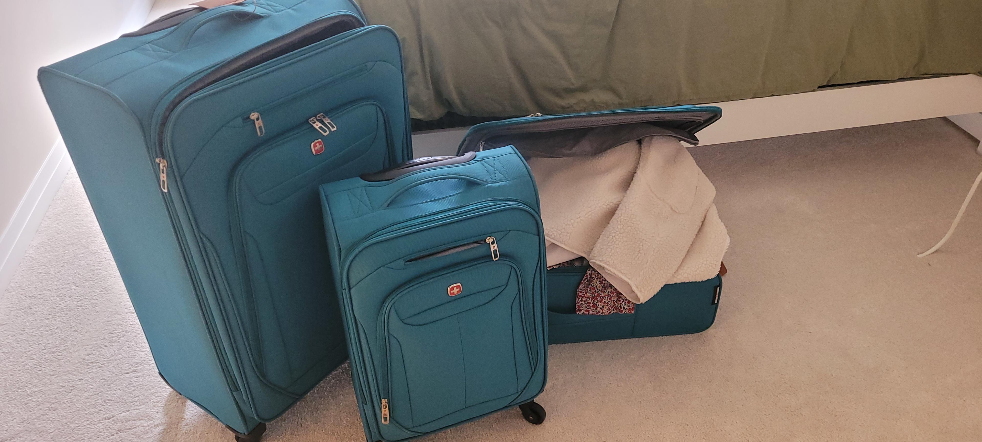 SwissGear Luggage - 3 sizes for rent — toolshare