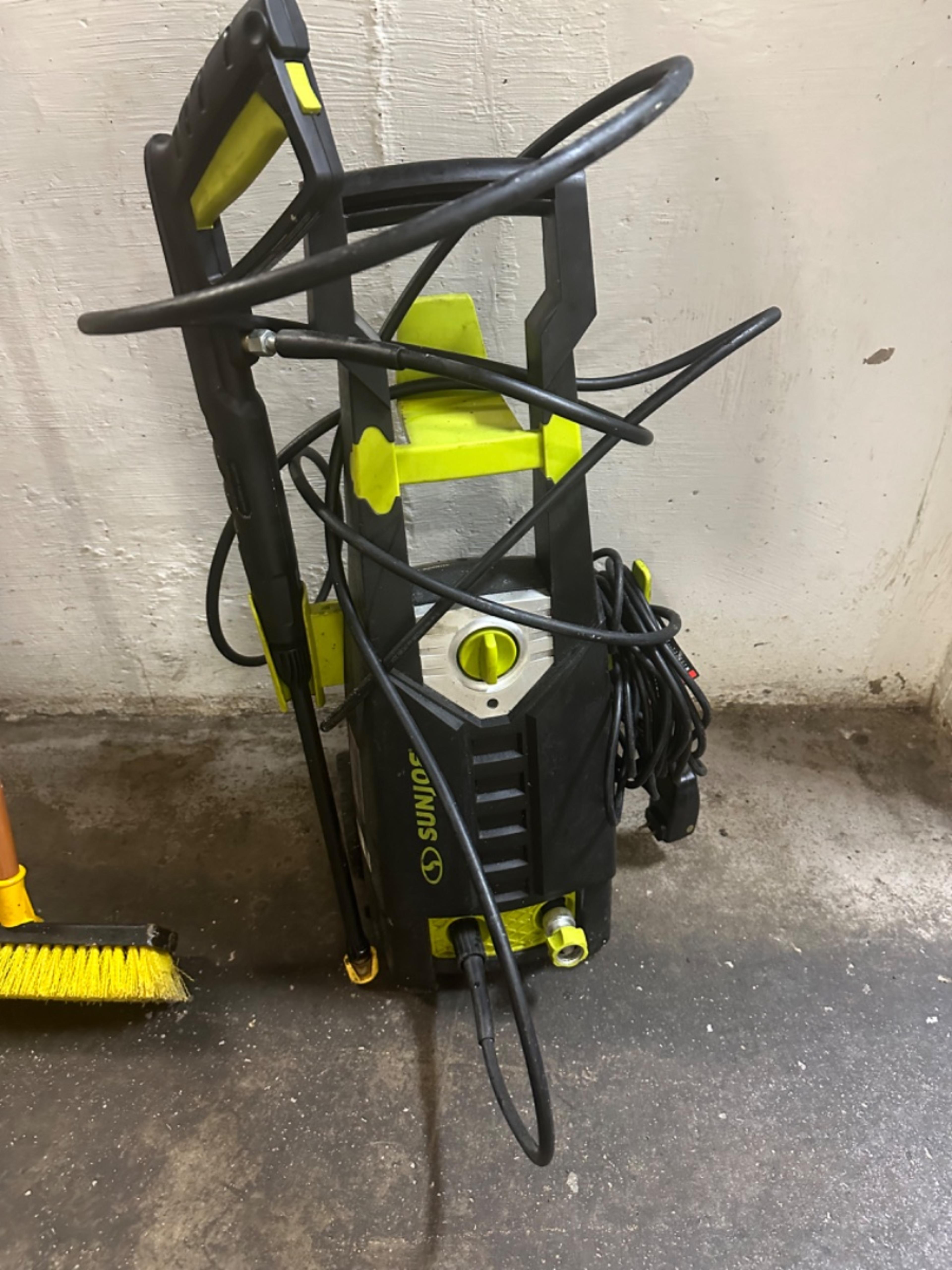 Electric Pressure Washer for rent — toolshare