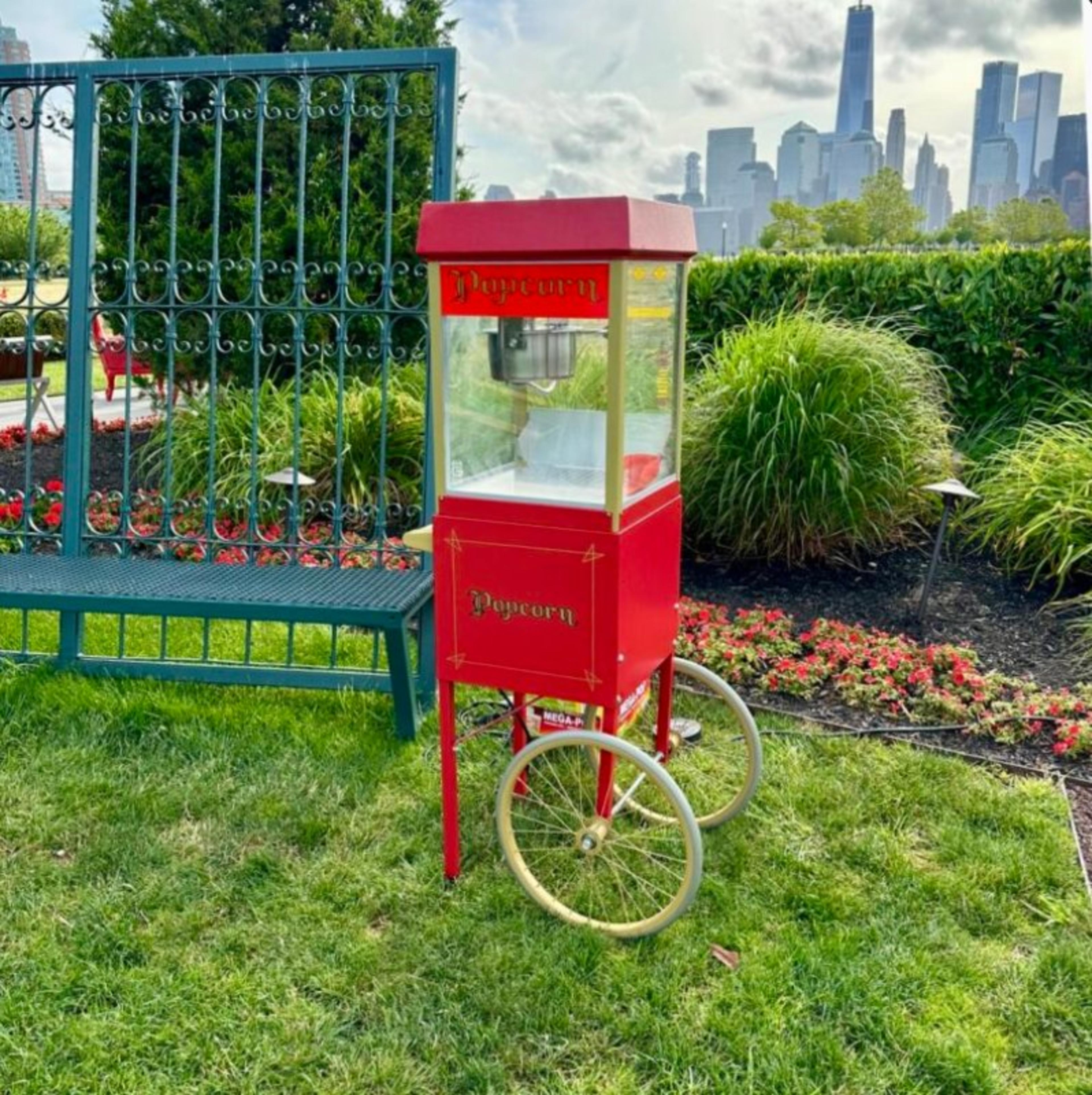 8oz Popcorn Machine for rent — toolshare