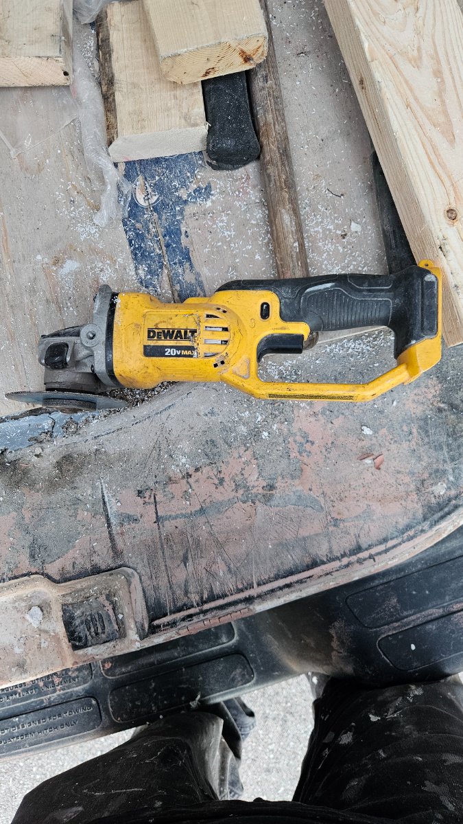 Dewalt Grinder — photo 1