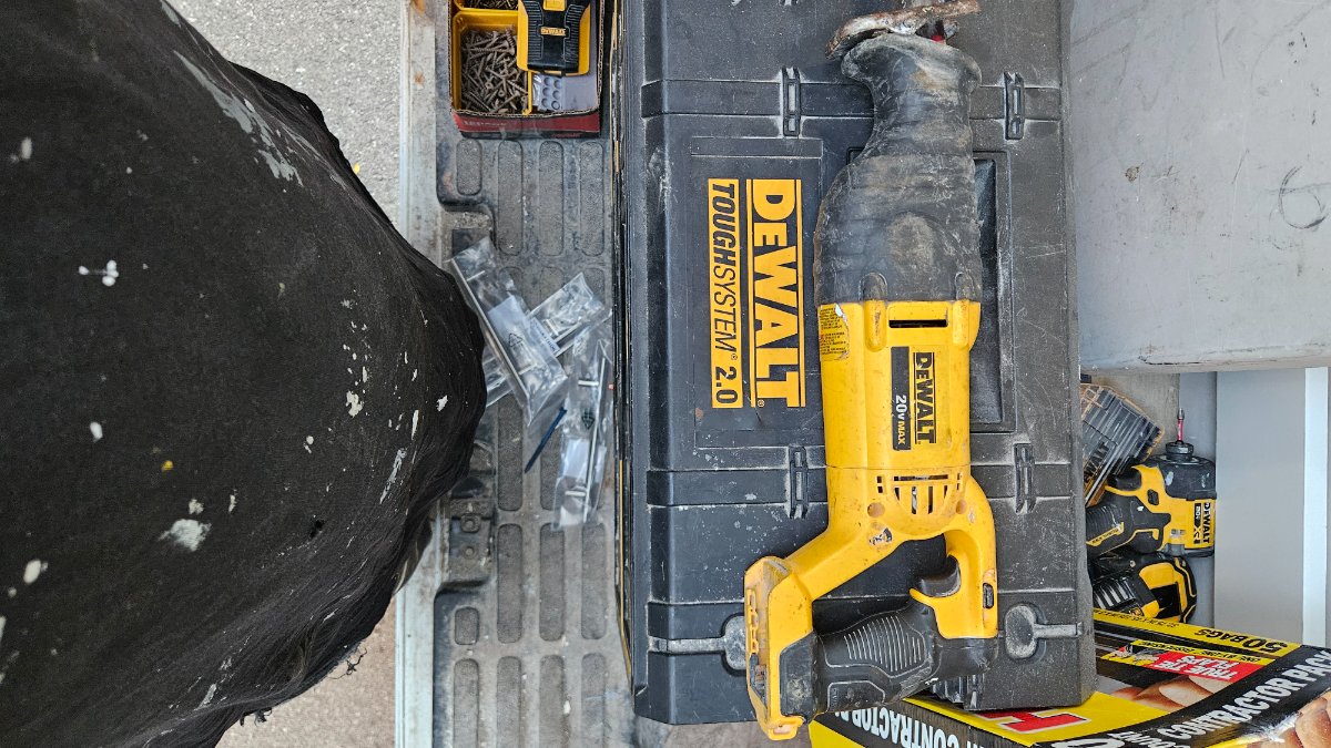 Dewalt Sawzall — photo 1