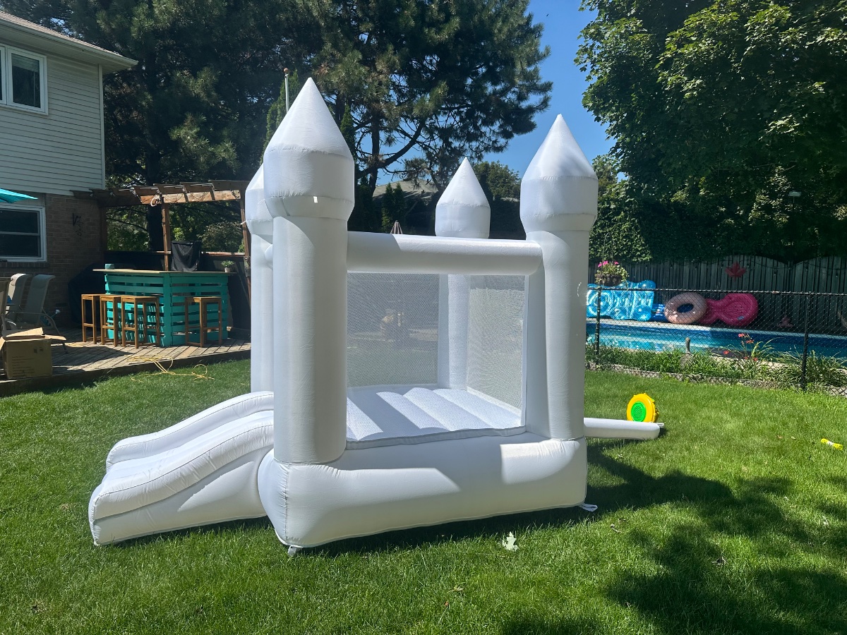 Bouncy Castle — photo 1