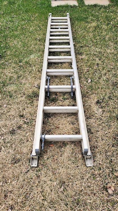 Extension Ladder — photo 1
