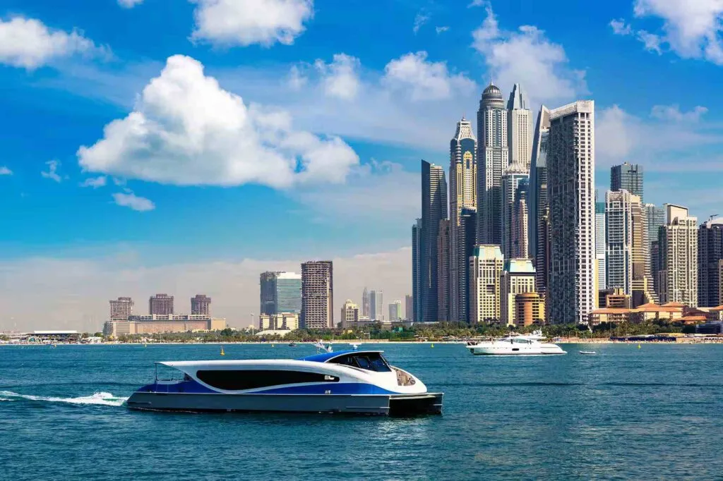 Dubai water taxi service