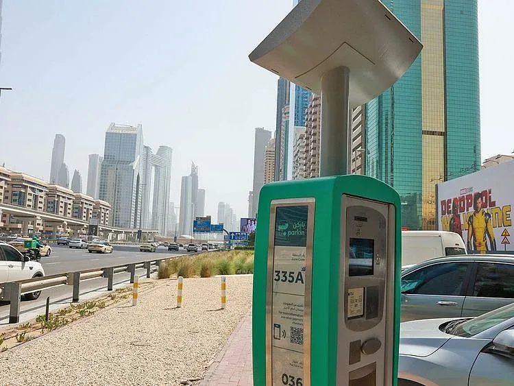 Car Parking in Dubai 