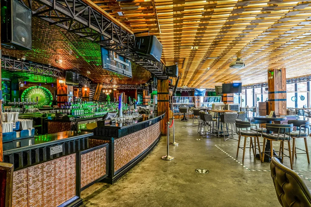 bars in Dubai