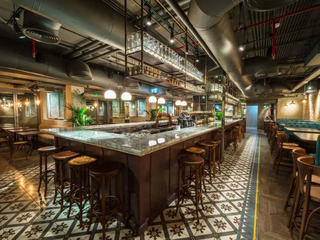 bars in Dubai