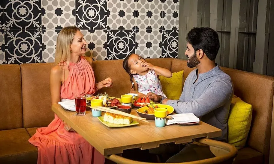 Best Family Restaurants in Abu Dhabi for Fun, Food, and Kids in 2025