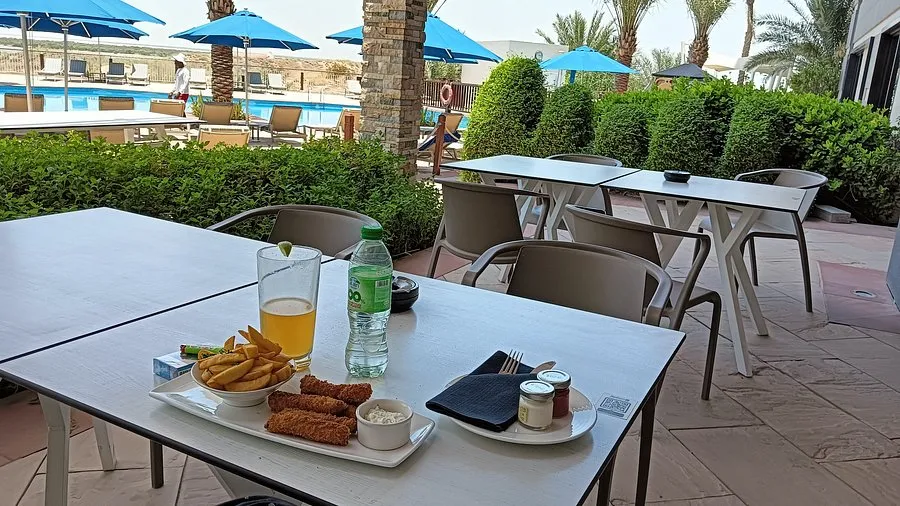 food options on Sir Bani Yas Island