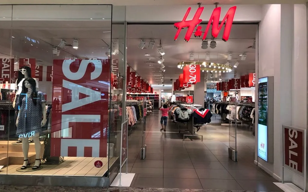 clothing stores in Abu Dhabi 