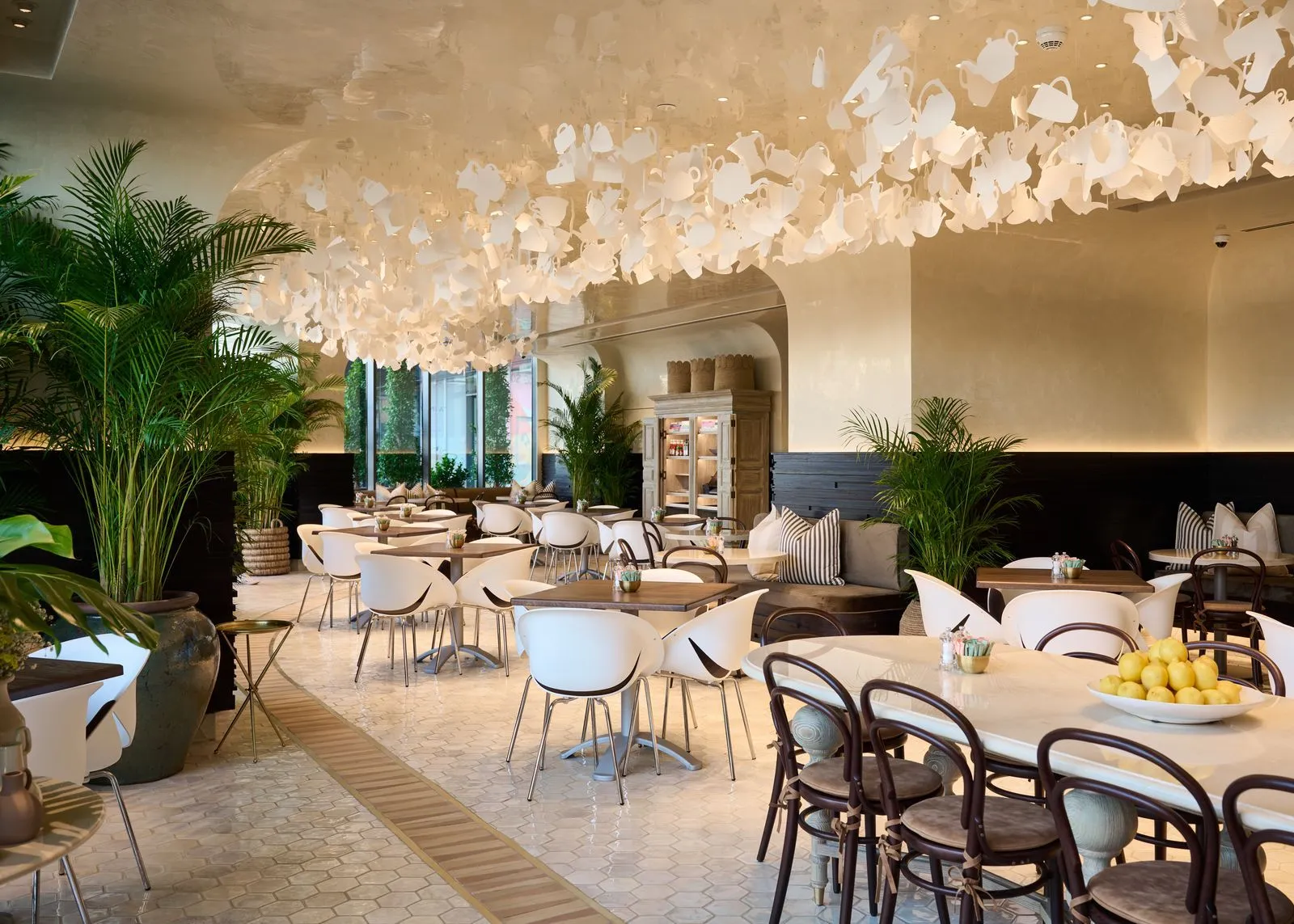 Top Cafeterias in Dubai Loved by Locals: Discover the City’s Most Authentic Coffee Corners and Bites in 2025