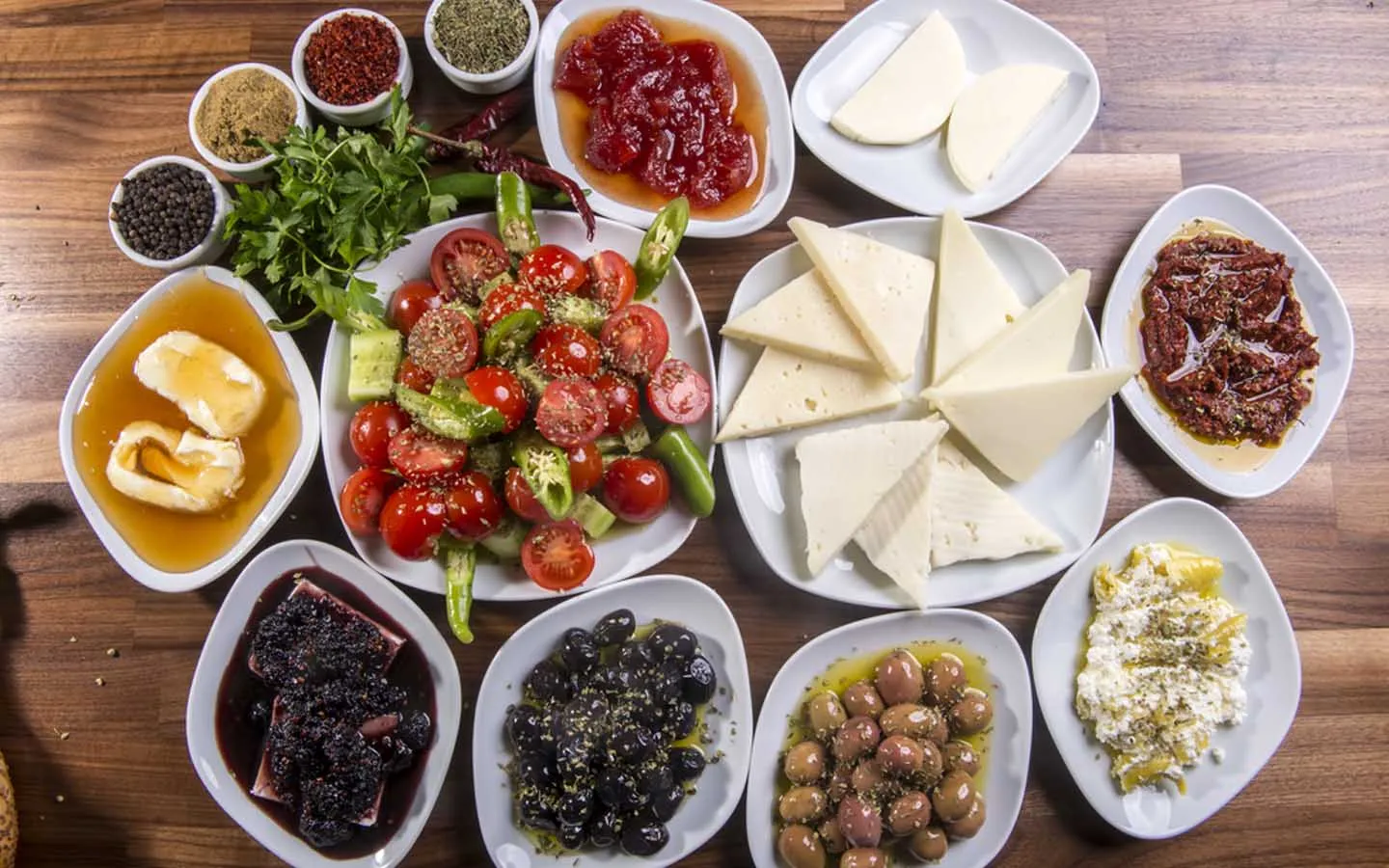 Best Breakfast in Ajman for Every Budget – Top Morning Spots to Try in 2025