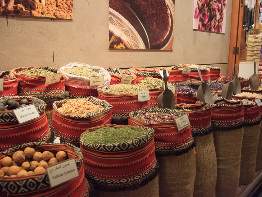 souks in Al Ain