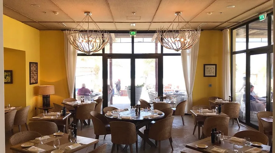 Restaurants in Sir Bani Yas Island