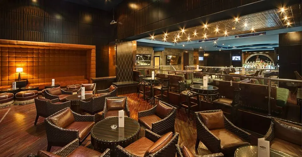 Restaurants in Sir Bani Yas Island