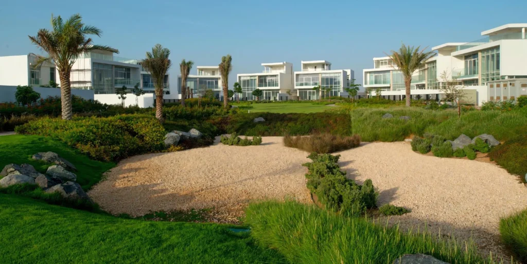 areas to live in Ajman