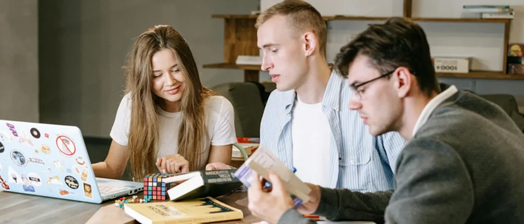 build hybrid teams with freelancers