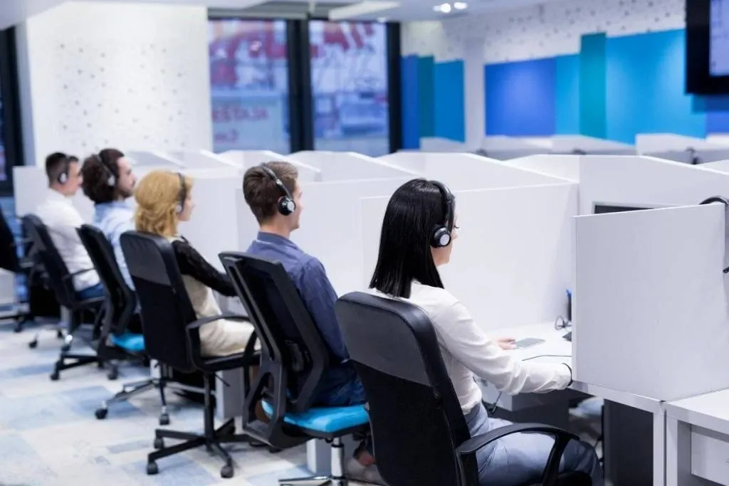 Customer Support Operators