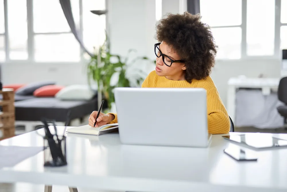 freelance copywriter