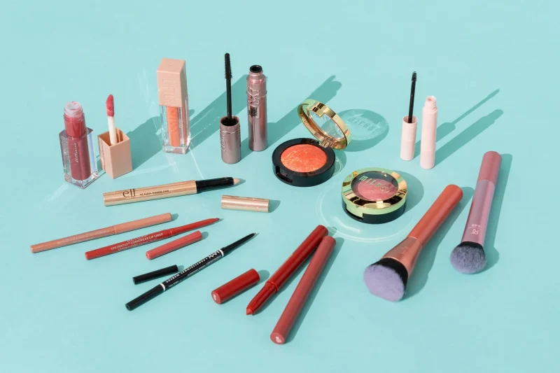 Expert Makeup Tips and Must-Have Products to Flawlessly Beat the Summer Heat (2025 Guide)