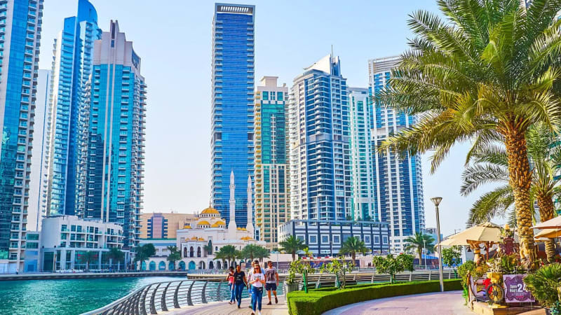 Why 2025 Is a Smart Time to Buy Property in Dubai or Abu Dhabi: Market Trends & Expert Tips