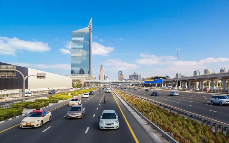 Master the Roads: Essential Tips for Safe Driving in Dubai in 2026