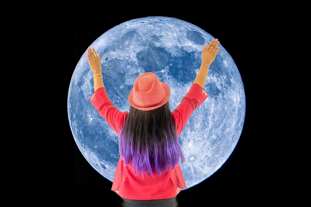 Ritual de la Luna Azul: cómo cargar tus cristales y agua de luna esta noche 1 Imagen relacionada con ¿Tu energía está baja? Estos 7 signos espirituales te están avisando