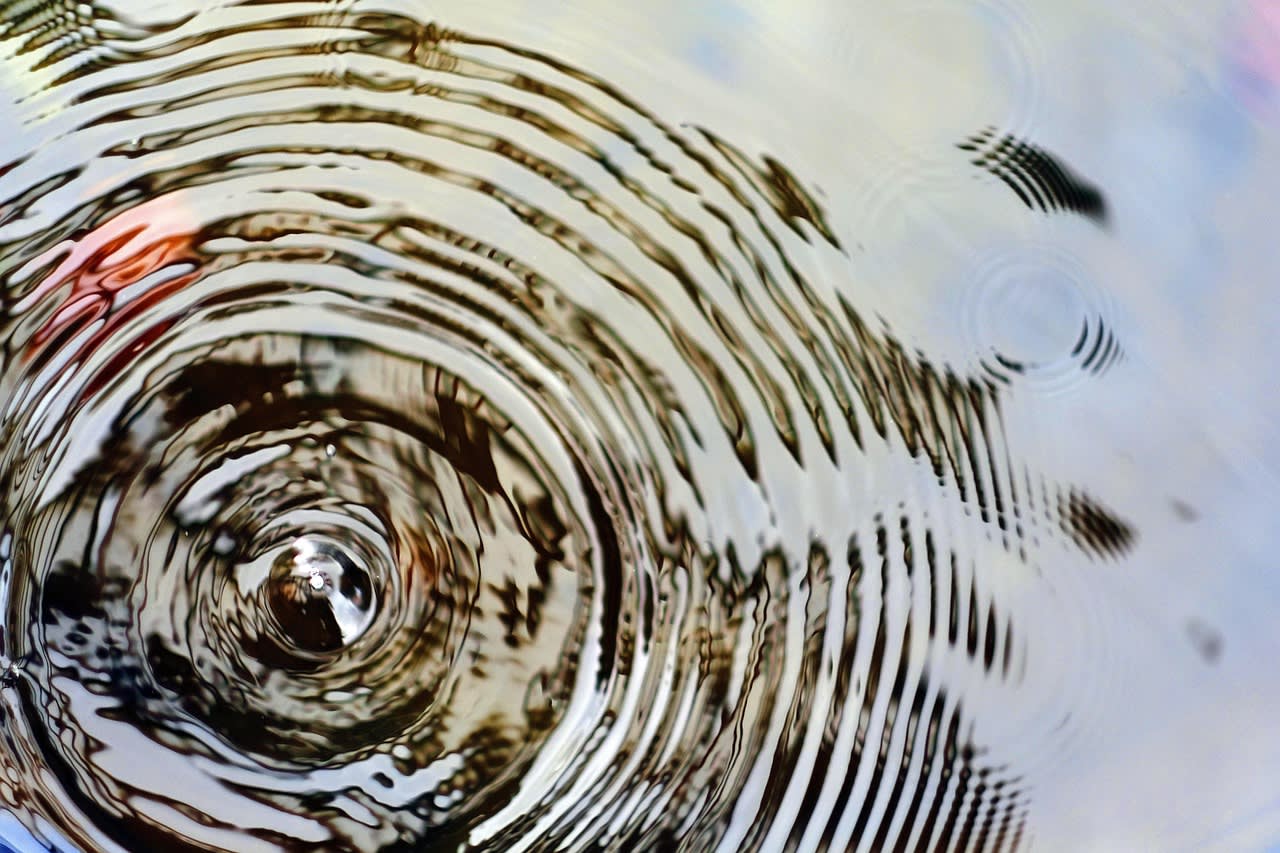 Imagen relacionada con Meditación para DORMIR profundamente: apaga tu mente y entra en ondas theta en minutos