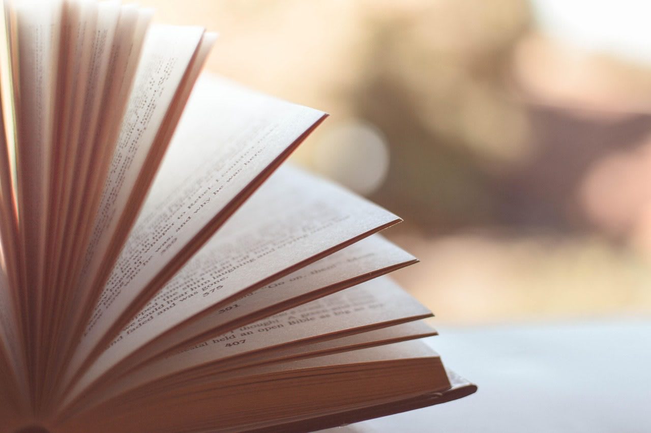 Imagen relacionada con Cada libro PROHIBIDO en la BIBLIA, explicado