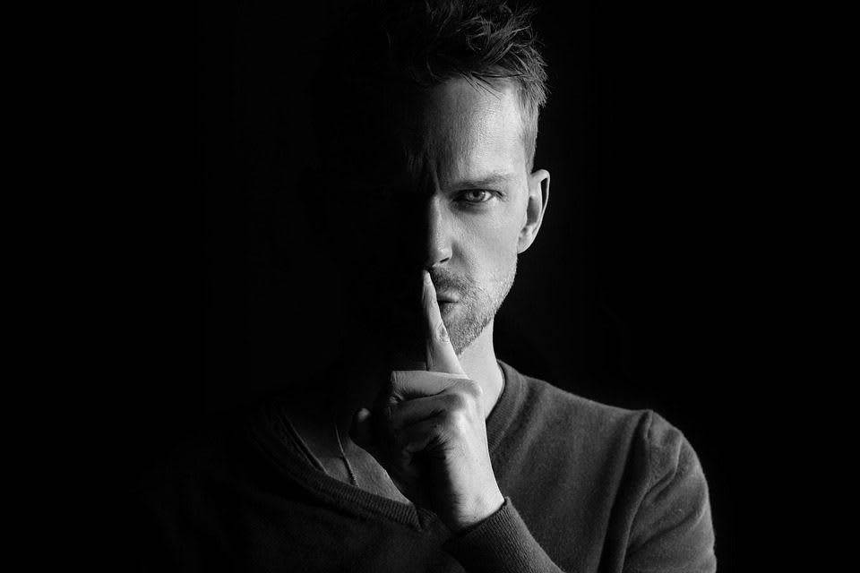 Estrategias para liberarnos de manipuladores y narcisistas