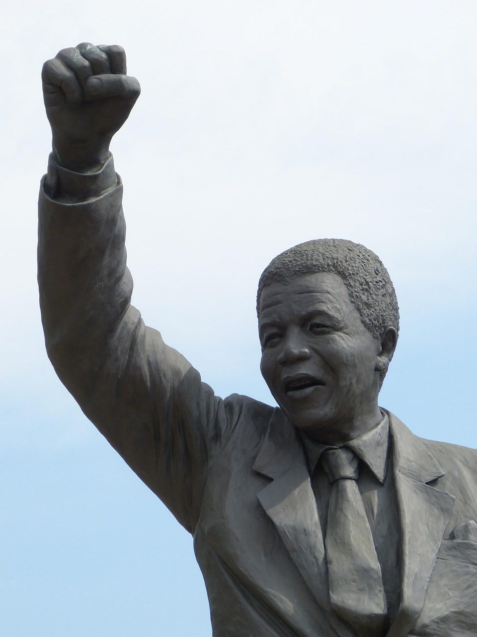 Imagen relacionada con El Efecto Mandela en tu Vida: Señales de Que Estás en una Nueva Línea Temporal