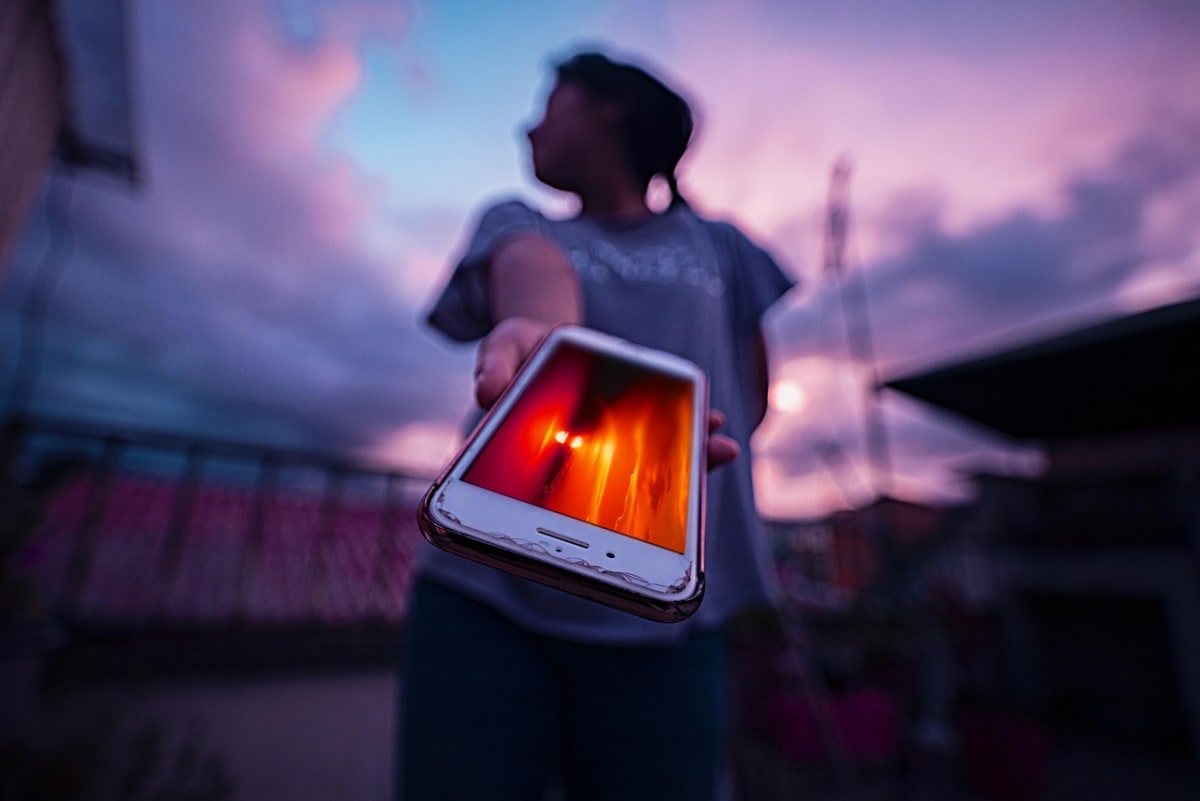 5 cosas que haces antes de dormir y están destruyendo tu energía del día siguiente – imagen 2 Imagen relacionada con 5 cosas que haces antes de dormir y están destruyendo tu energía del día siguiente