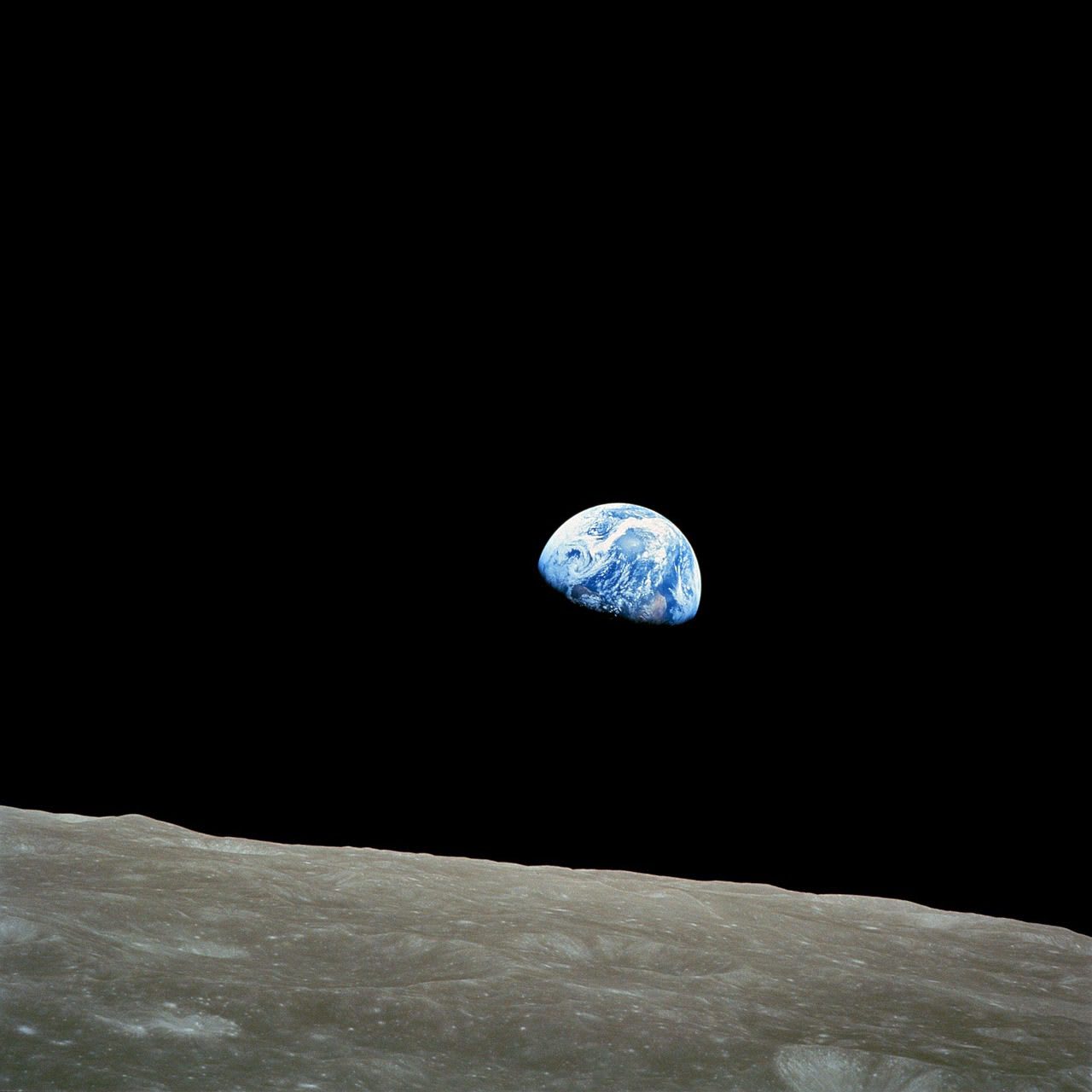 NASA, AGENCIA ESPACIAL O ESTUDIO DE ANIMACIÓN, la Tierra desde La Luna NASA, AGENCIA ESPACIAL O ESTUDIO DE ANIMACIÓN, la Tierra desde La Luna