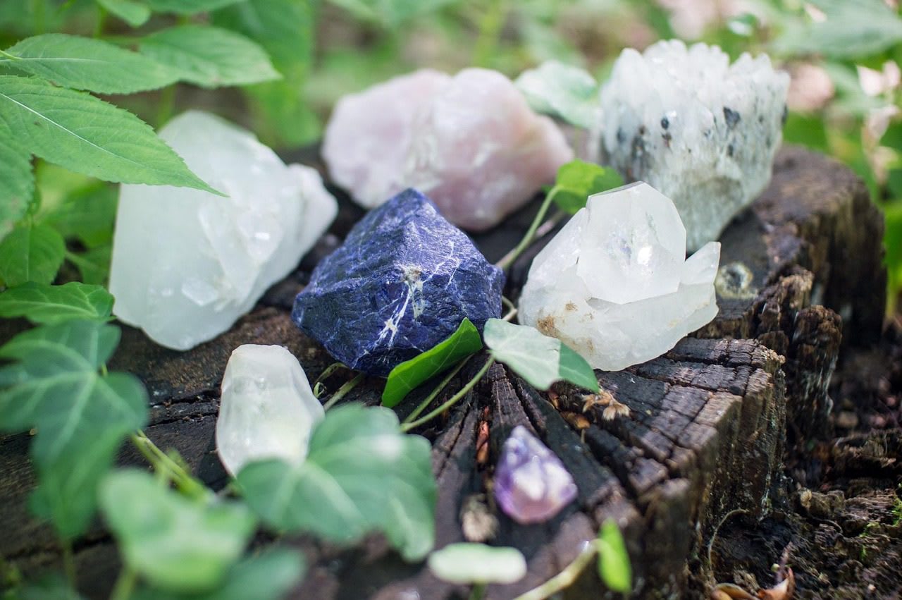 Los 5 Cristales que el Universo te Envía en 2025 (¡No los Ignorés!) 1 Imagen relacionada con Los 5 Cristales que el Universo te Envía en 2025 (¡No los Ignorés!)