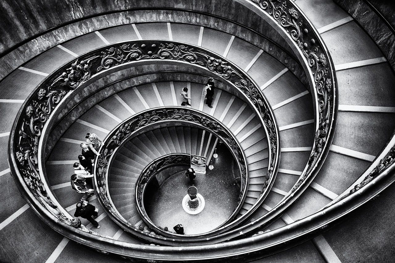 Imagen relacionada con Teorías de TECNOLOGIA EXTRATERRESTRE EN EL VATICANO, atrasar la evolución