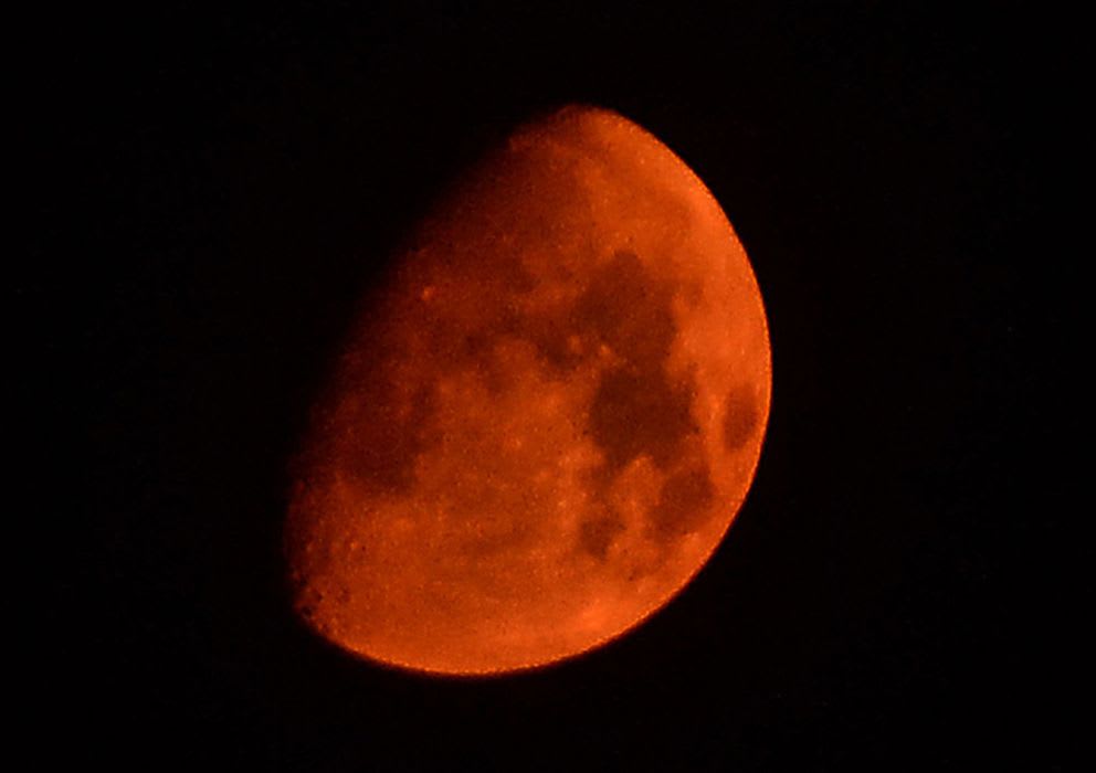 Meditación de la LUNA ROJA, ritual sensual para conectar con tu poder femenino