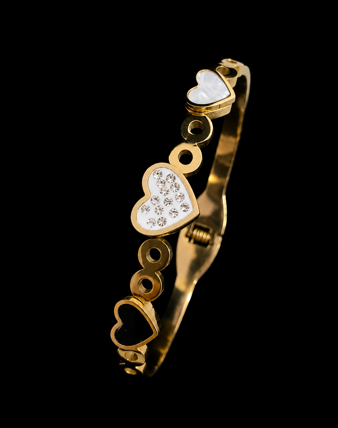 Heart charm gold bracelet