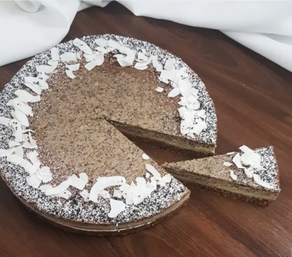 Raw banan mak cheesecake kaviaren zakusok bratislava