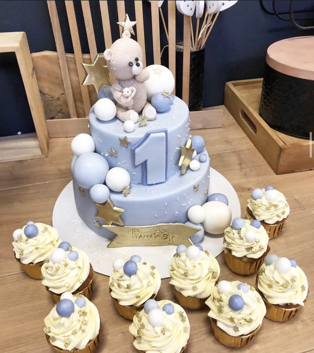 Bezlepkova torta modry macko na krst bratislava