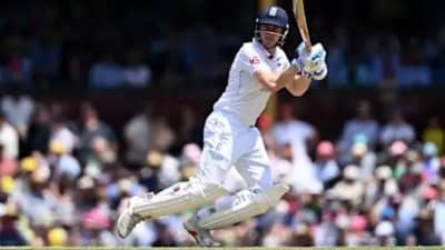 Patience rewards Brook against Aussie challenge in Sydney