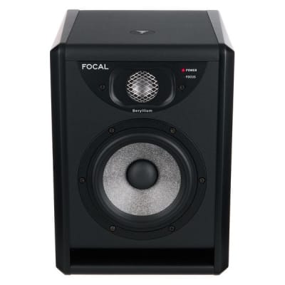 Focal Solo 6 ST6